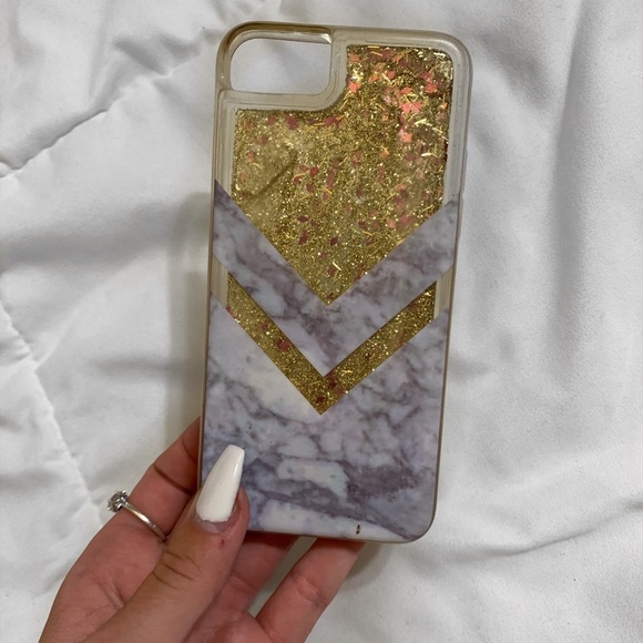 iPhone 8 case - Picture 3 of 4